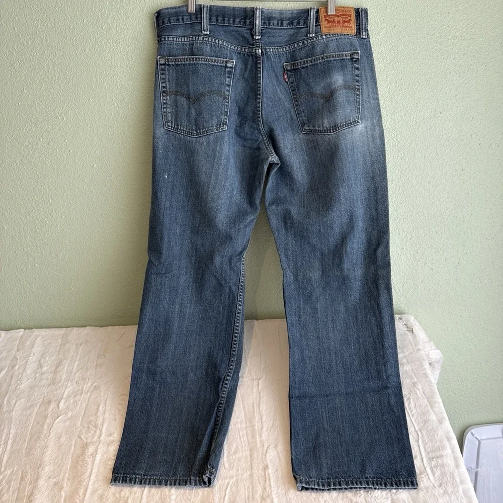 Levi's Men's 514 Straight Motion Jean Compass 32x32 Distressed Cowboy Workpants